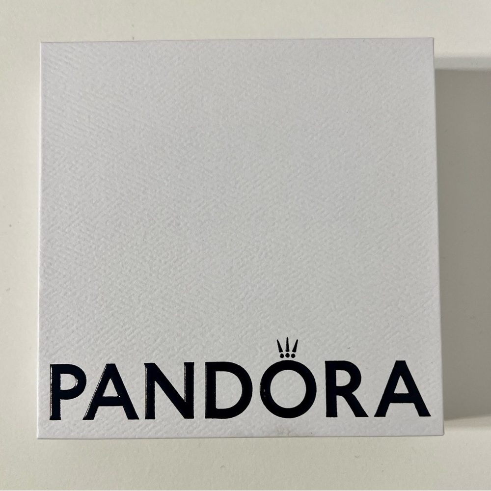 Pandora Elegant White Box
